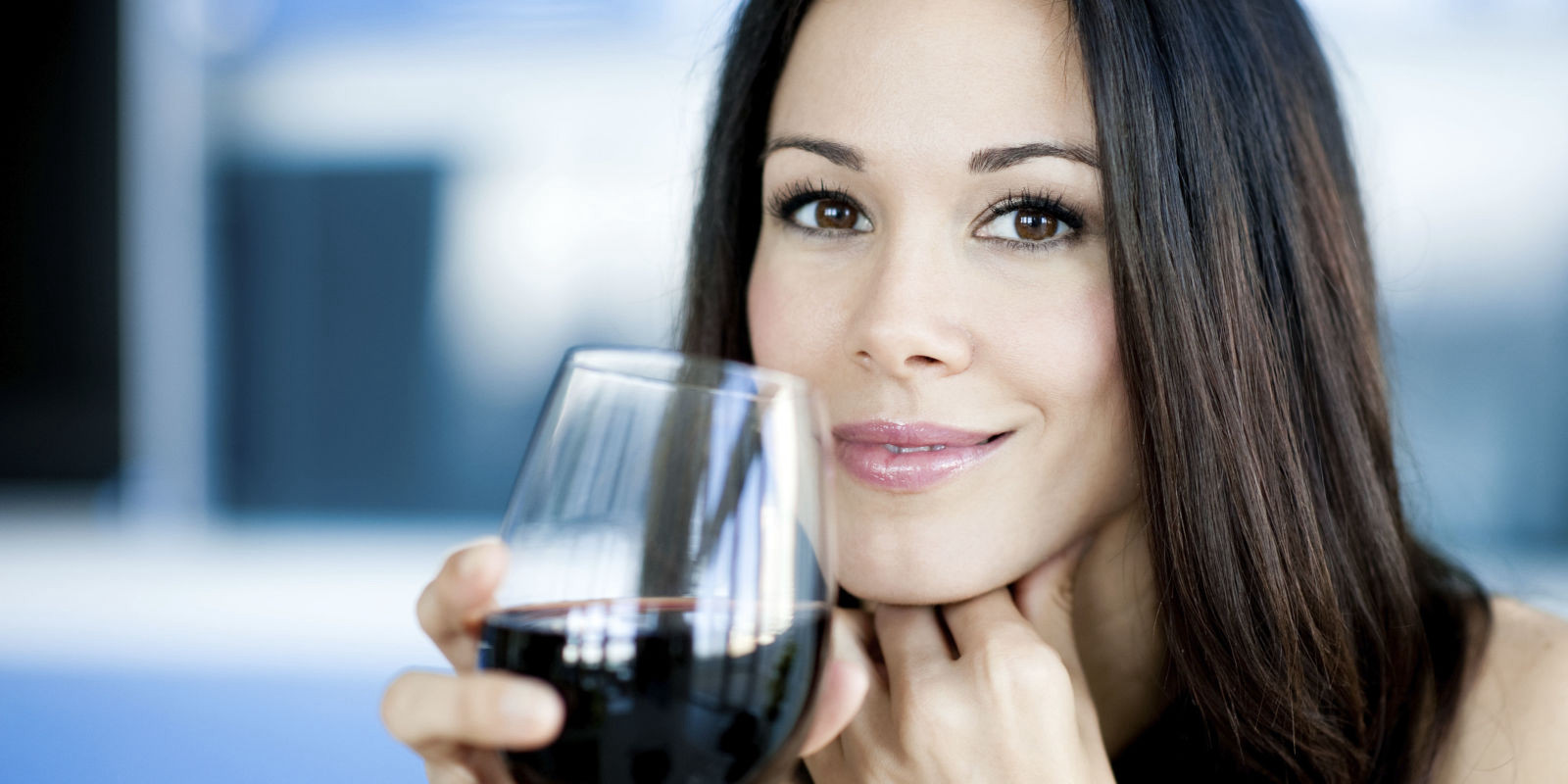 Rượu nho có tác dụng gì đối với sức khỏe?